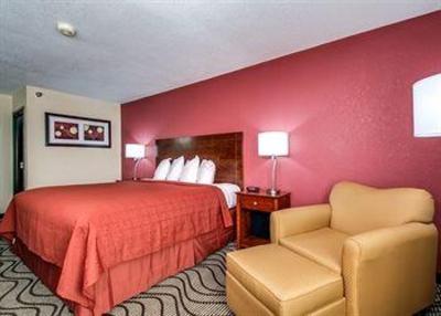 фото отеля Quality Inn & Suites Altoona