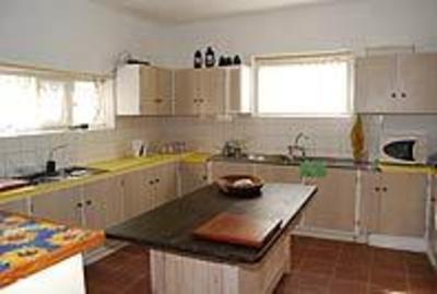 фото отеля Sunbird Accommodation & Backpackers