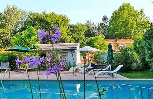 фото отеля Le Pavillon Vert Vedene