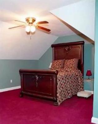 фото отеля The Narrow Way Bed and Breakfast