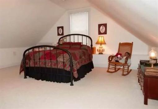 фото отеля The Narrow Way Bed and Breakfast