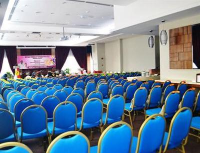 фото отеля Hotel Darul Makmur