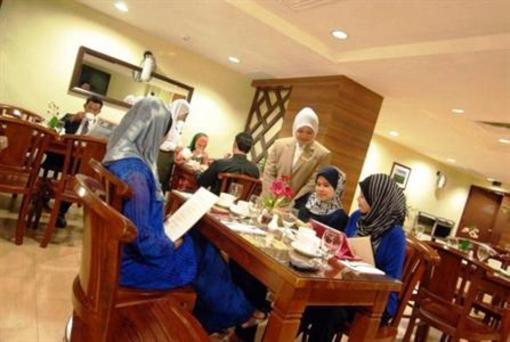 фото отеля Hotel Darul Makmur