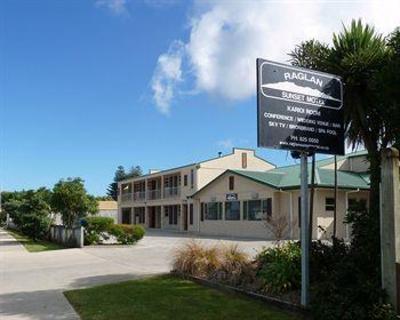 фото отеля Raglan Sunset Motel