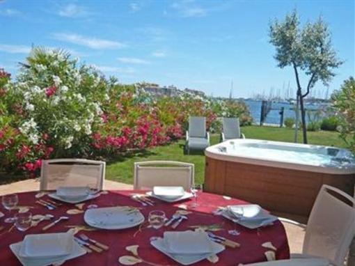 фото отеля Holiday House L'Ile Saint Martin Agde Cap d'Agde