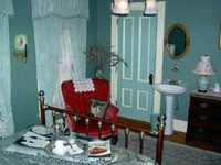 Austin's Holidae House B&B