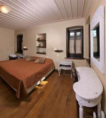 фото отеля Archontiko Hotel Karpenisi