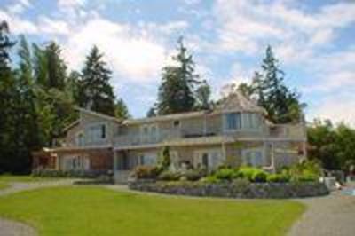 фото отеля The Lodge at Weir's Beach Metchosin