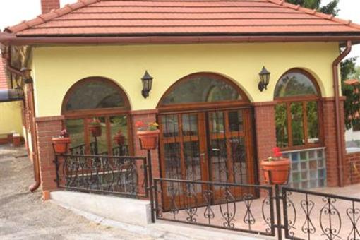 фото отеля Villa Teleki