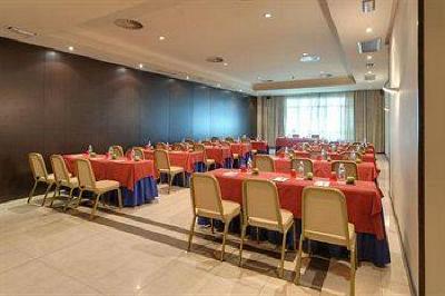 фото отеля Tryp Oviedo
