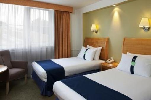 фото отеля Holiday Inn Gloucester Cheltenham