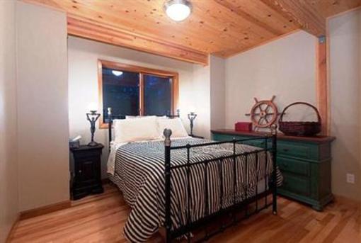 фото отеля Mayne Island Vacations Breakaway