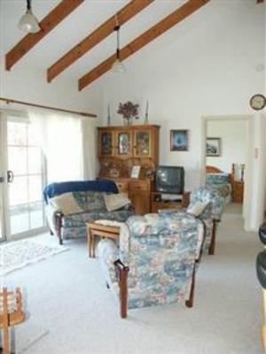 фото отеля Elizabeth Cove Cottage & Beach House Phillip Island