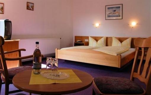фото отеля Hotel Zum Schneekopf