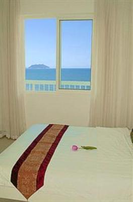 фото отеля Sanya Holiday Resort