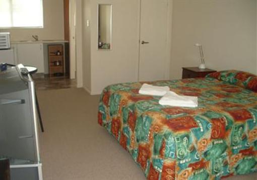 фото отеля Hutt City Motel