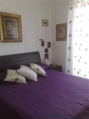 фото отеля Abruzzese Bed & Breakfast Nettuno