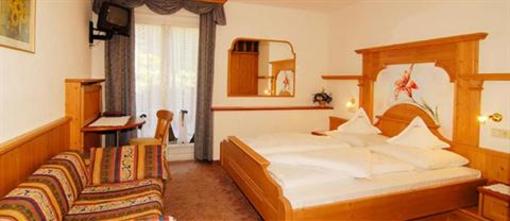 фото отеля Hotel Burgaunerhof