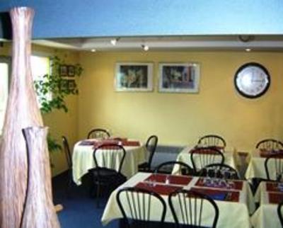 фото отеля Best Hotel Baillet-en-France