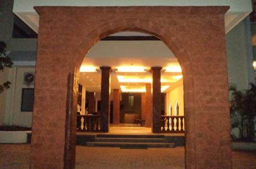 фото отеля Camphor Hotel