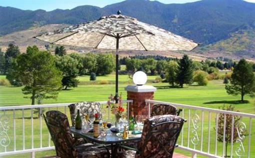 фото отеля Toad Hall Manor Bed and Breakfast