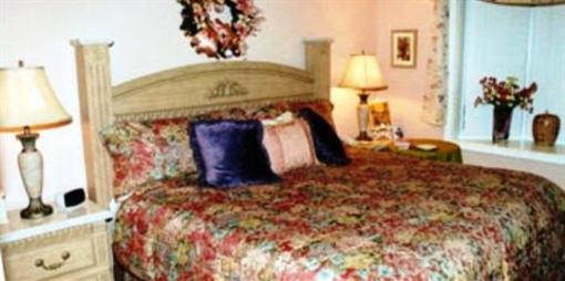 фото отеля Toad Hall Manor Bed and Breakfast