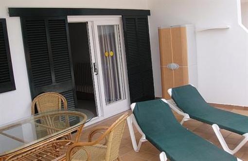 фото отеля Apartamentos Piscis Menorca