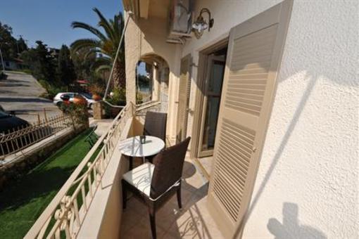 фото отеля Kalogria Beach Hotel