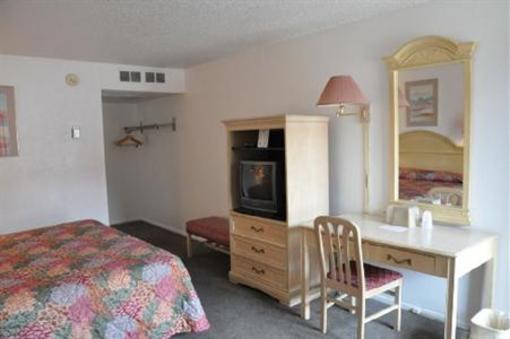фото отеля Copper Manor Motel