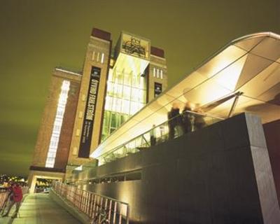 фото отеля Baltic Quays Apartments Gateshead