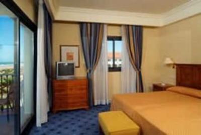 фото отеля Hotel Rio Las Marinas Caceres