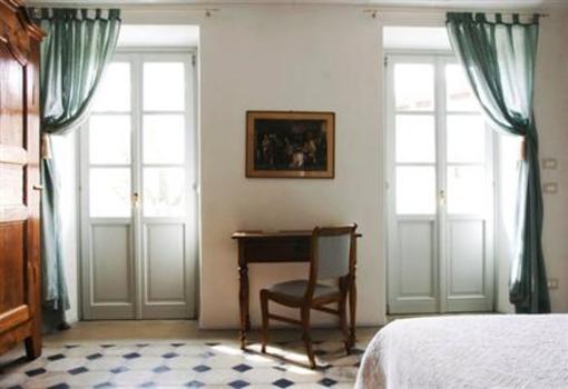 фото отеля Ca Alfieri al 30 B&B Camere di Charme