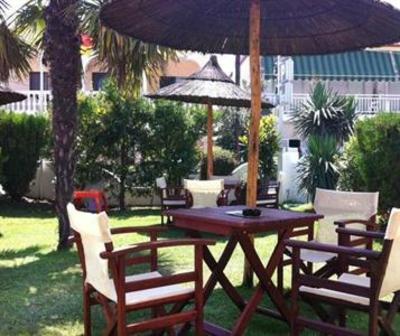 фото отеля Assamaris Apartments