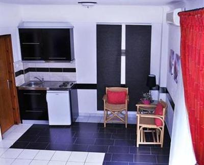 фото отеля Assamaris Apartments