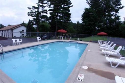 фото отеля Chippewa Motel & Suites
