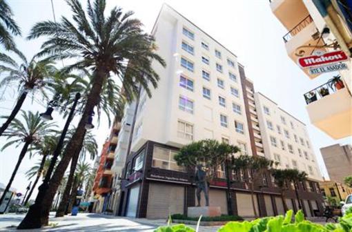 фото отеля Apartamentos Marina Suites