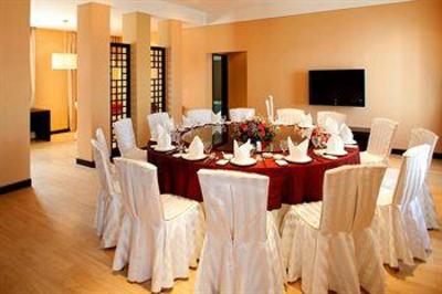фото отеля Four Points Hotel Lhasa
