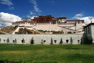 фото отеля Four Points Hotel Lhasa