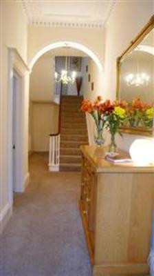 фото отеля Bentons Guest House