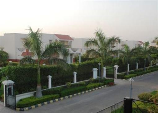 фото отеля Paradise Green Resort Gurgaon