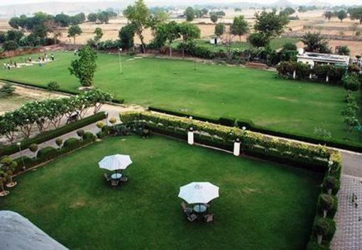 фото отеля Paradise Green Resort Gurgaon