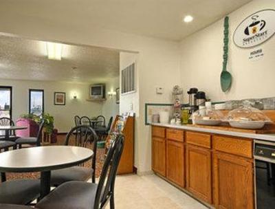 фото отеля Super 8 Motel Colby