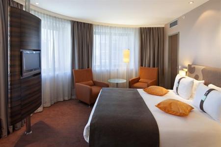 фото отеля Holiday Inn Almaty