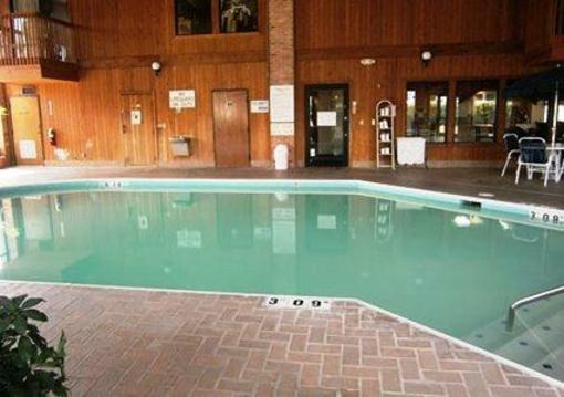 фото отеля Quality Inn Stockbridge