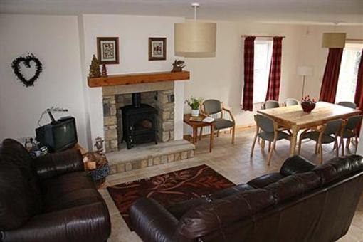 фото отеля Bluebell Cottage Lisnaskea
