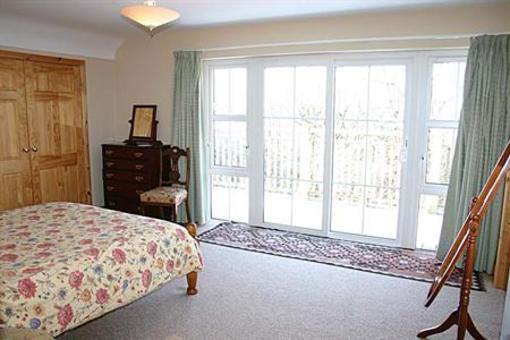 фото отеля Bluebell Cottage Lisnaskea