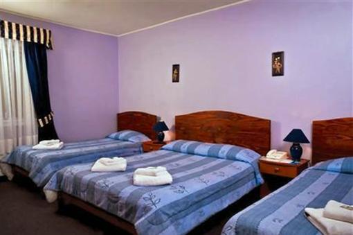 фото отеля Hostal Rio de Luna