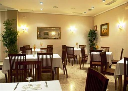 фото отеля Hotel Abadi Cordoba
