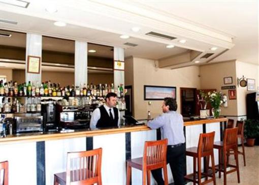 фото отеля Hotel Abadi Cordoba