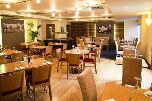 фото отеля Premier Inn Borehamwood